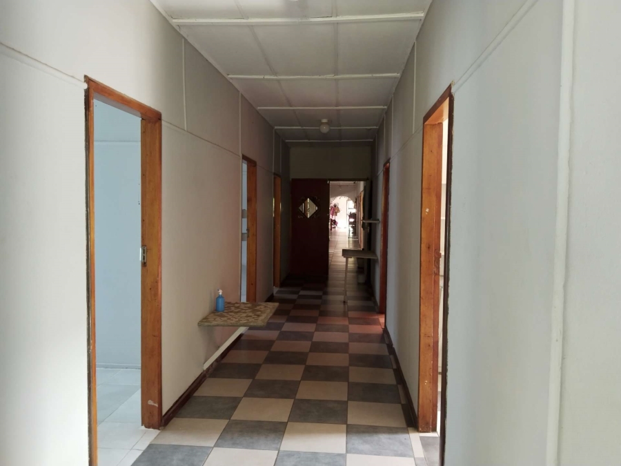 7 Bedroom Property for Sale in Kameeldrift West Gauteng