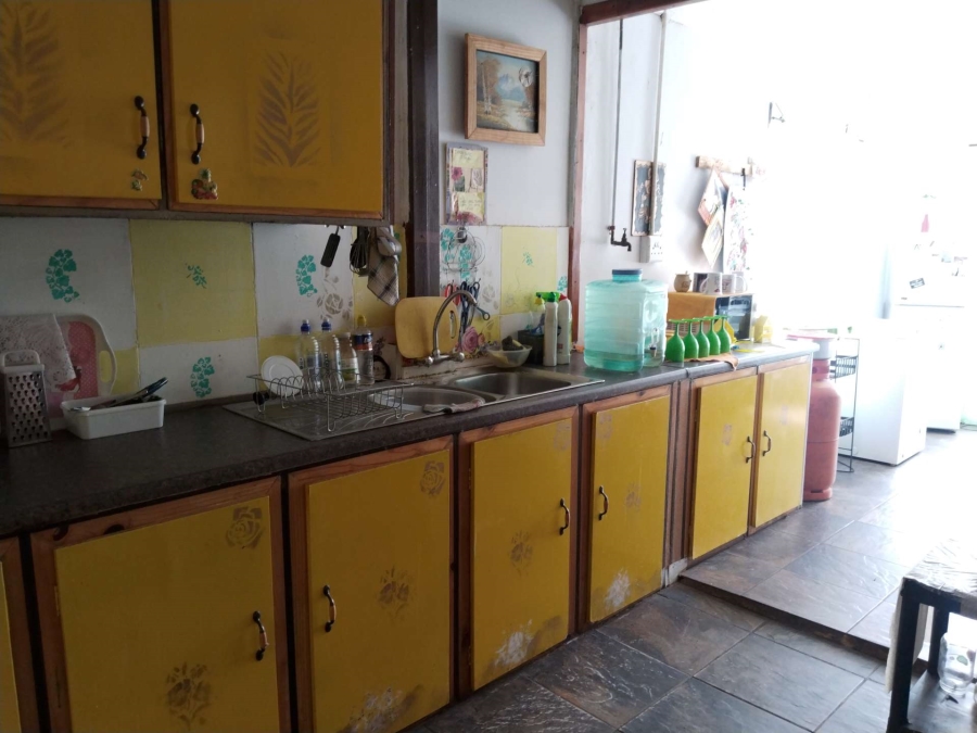 7 Bedroom Property for Sale in Kameeldrift West Gauteng