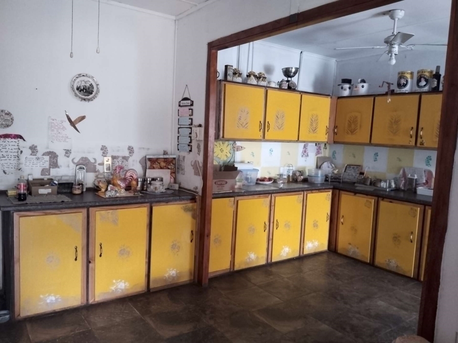7 Bedroom Property for Sale in Kameeldrift West Gauteng