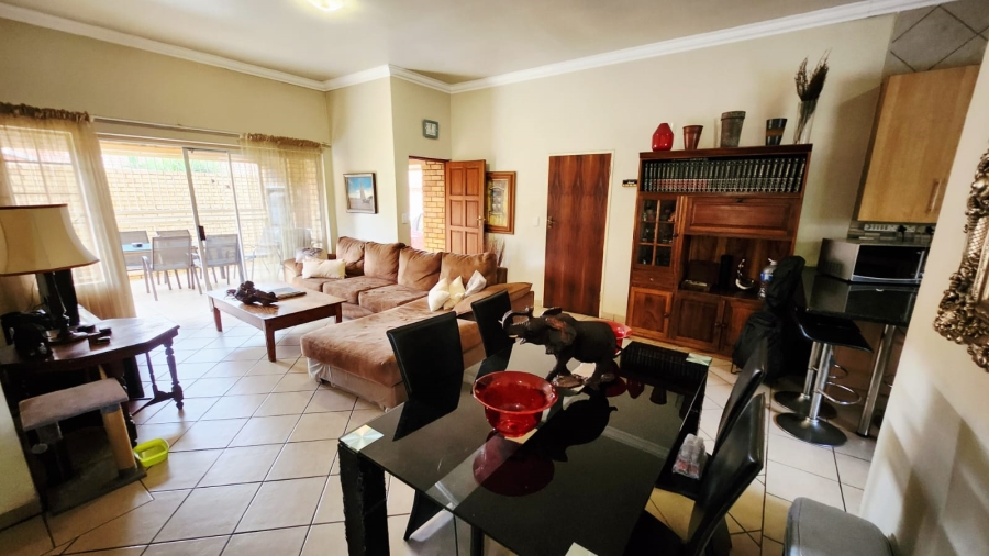 3 Bedroom Property for Sale in Eldoraigne Gauteng