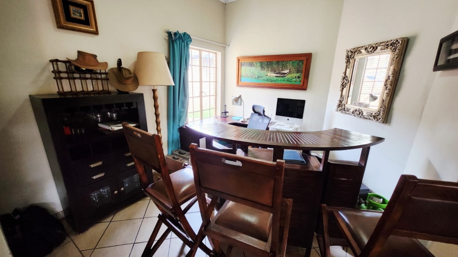 3 Bedroom Property for Sale in Eldoraigne Gauteng