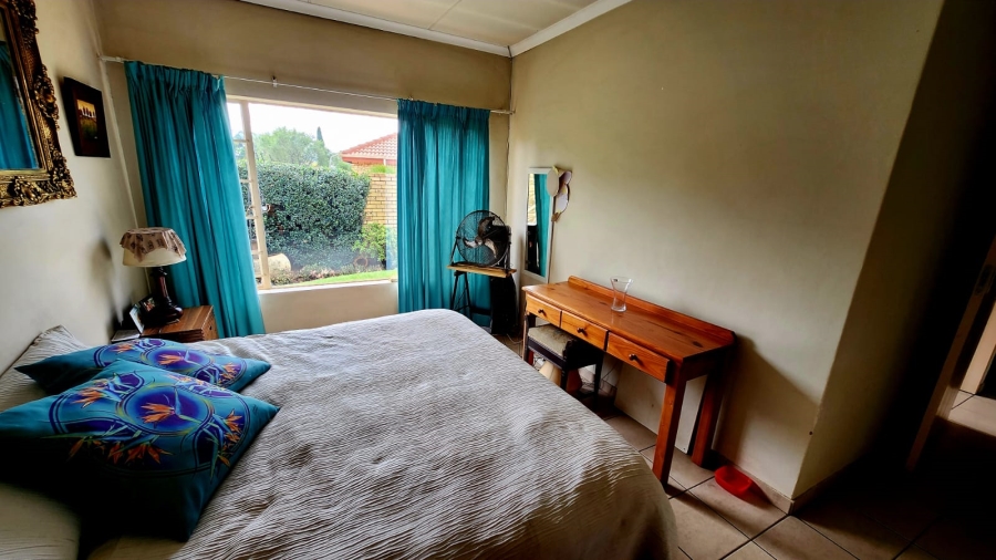 3 Bedroom Property for Sale in Eldoraigne Gauteng