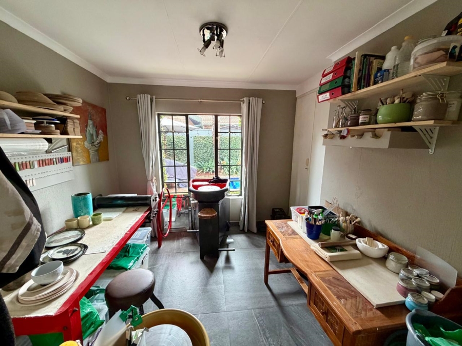 3 Bedroom Property for Sale in Eldoraigne Gauteng