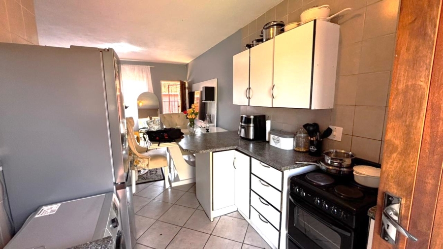 2 Bedroom Property for Sale in Norkem Park Gauteng