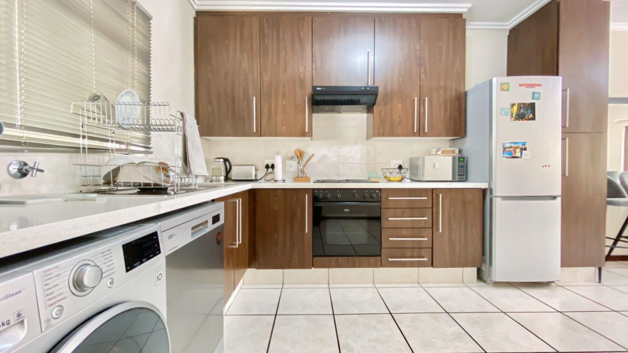 To Let 3 Bedroom Property for Rent in Maroeladal Gauteng