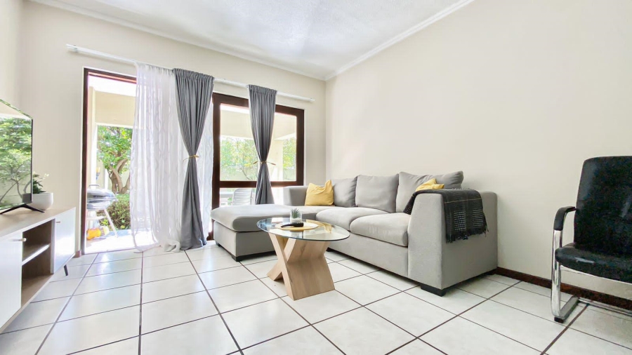 To Let 3 Bedroom Property for Rent in Maroeladal Gauteng