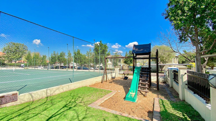 To Let 3 Bedroom Property for Rent in Maroeladal Gauteng