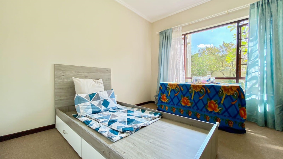 To Let 3 Bedroom Property for Rent in Maroeladal Gauteng