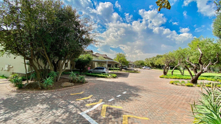 To Let 3 Bedroom Property for Rent in Maroeladal Gauteng