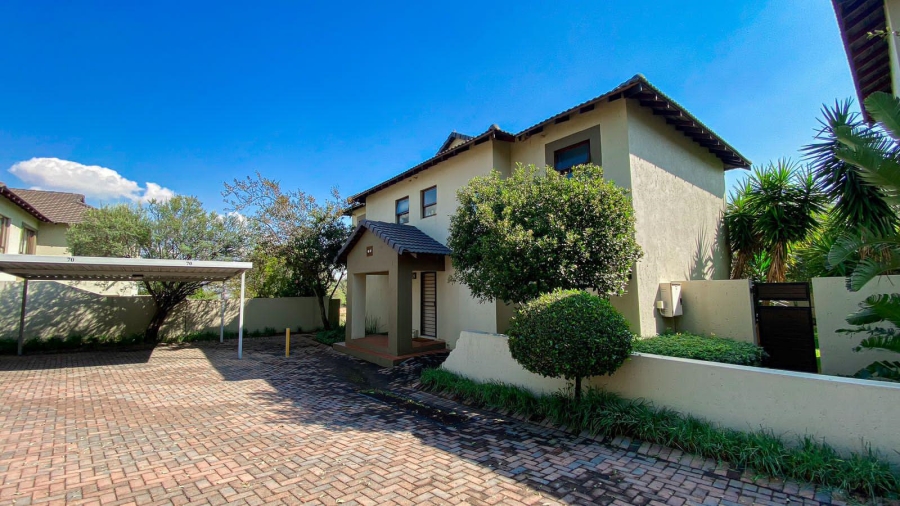 To Let 3 Bedroom Property for Rent in Maroeladal Gauteng