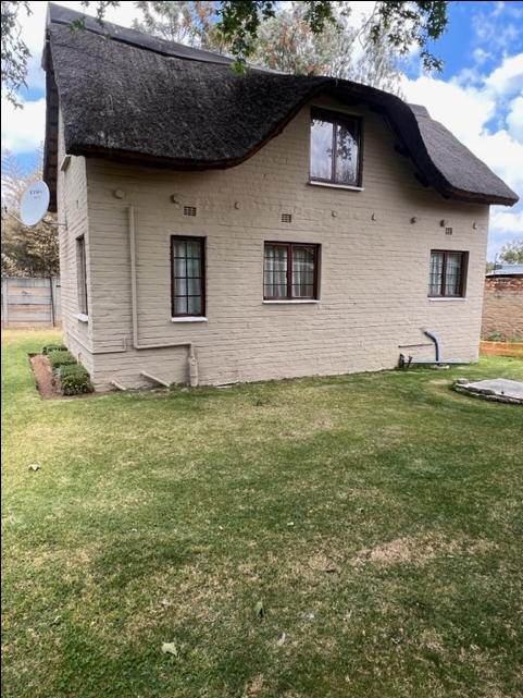 3 Bedroom Property for Sale in Glen Austin Gauteng
