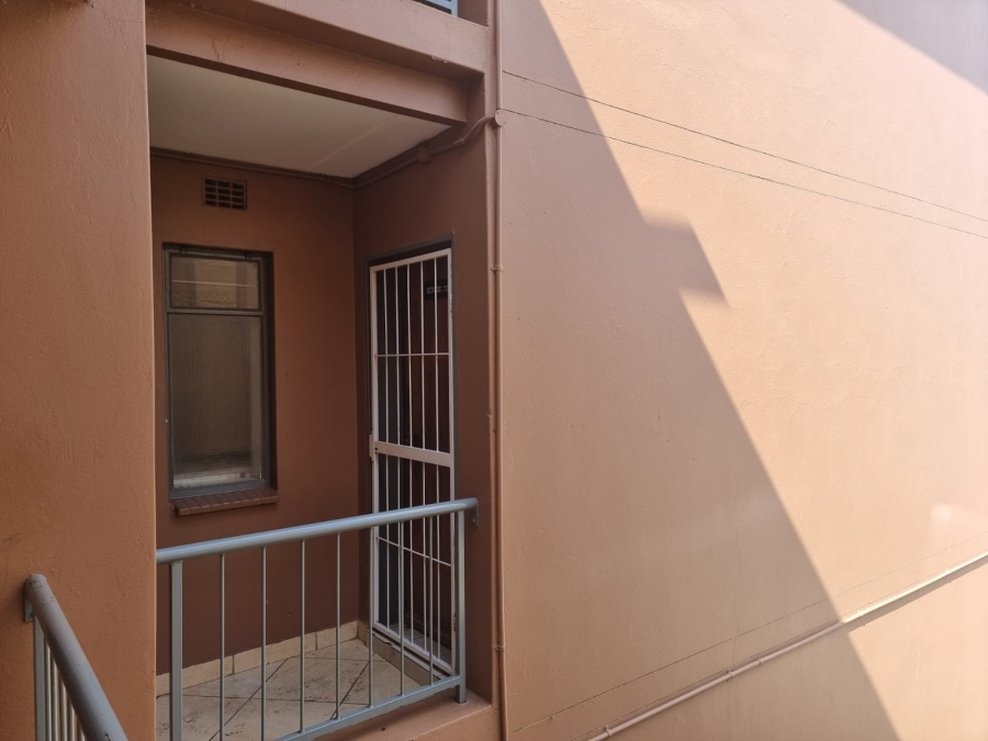 2 Bedroom Property for Sale in Jabulani Gauteng