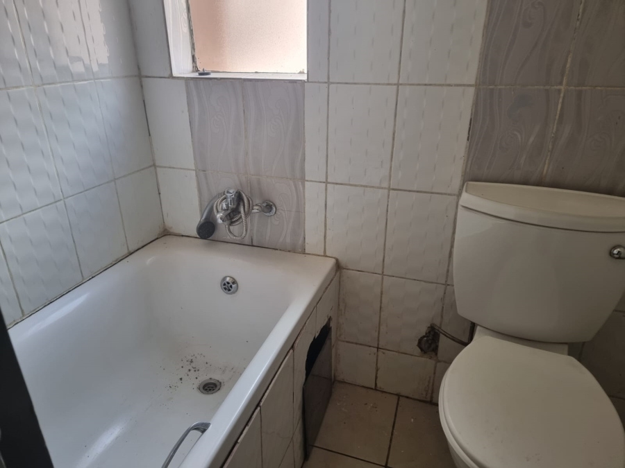 2 Bedroom Property for Sale in Jabulani Gauteng