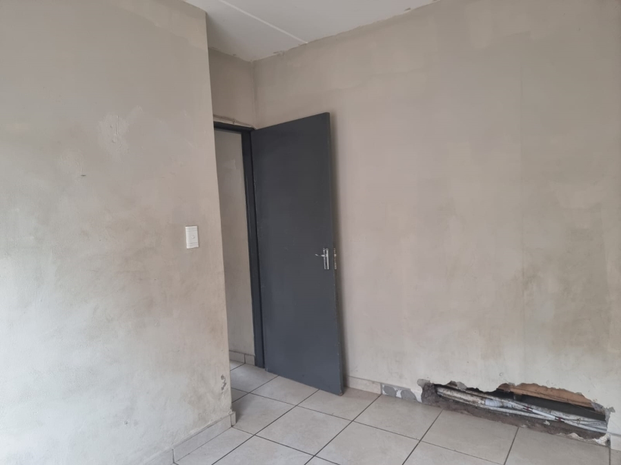 2 Bedroom Property for Sale in Jabulani Gauteng