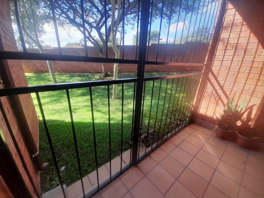 0 Bedroom Property for Sale in Wilgeheuwel Gauteng