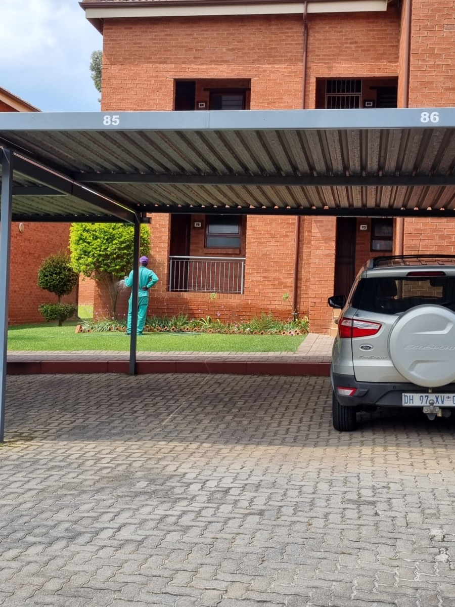 To Let 1 Bedroom Property for Rent in Wilgeheuwel Gauteng