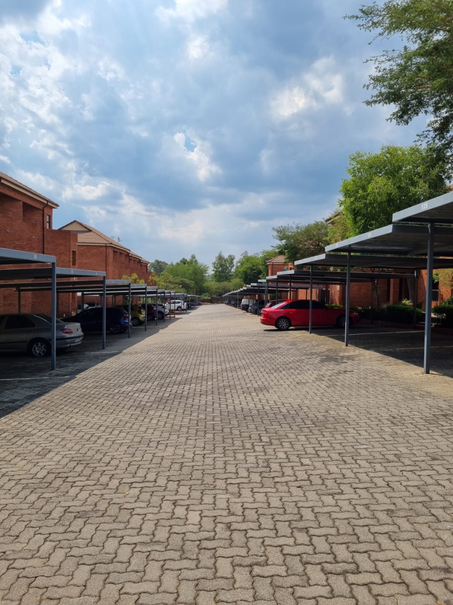 To Let 1 Bedroom Property for Rent in Wilgeheuwel Gauteng