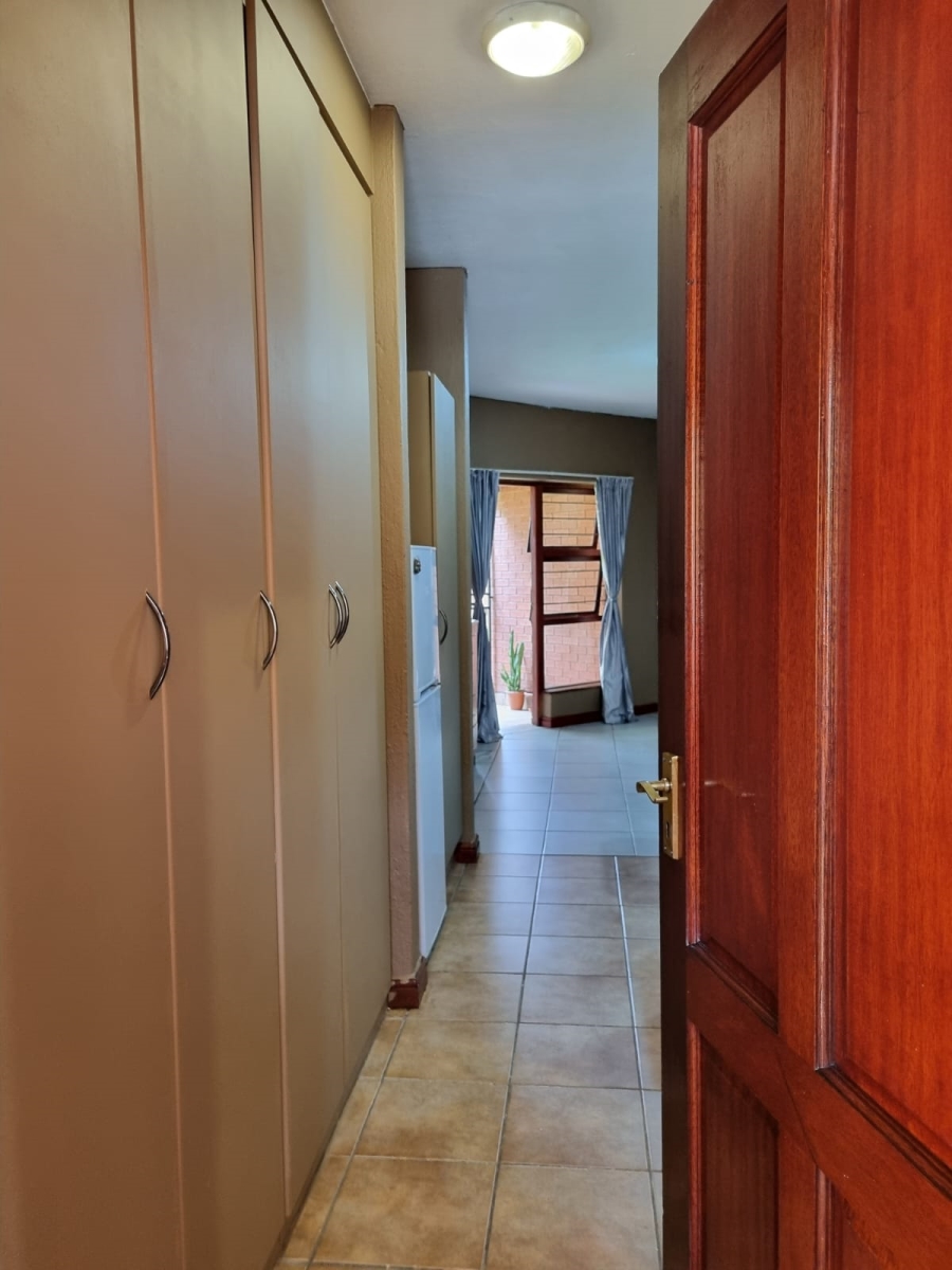 To Let 1 Bedroom Property for Rent in Wilgeheuwel Gauteng