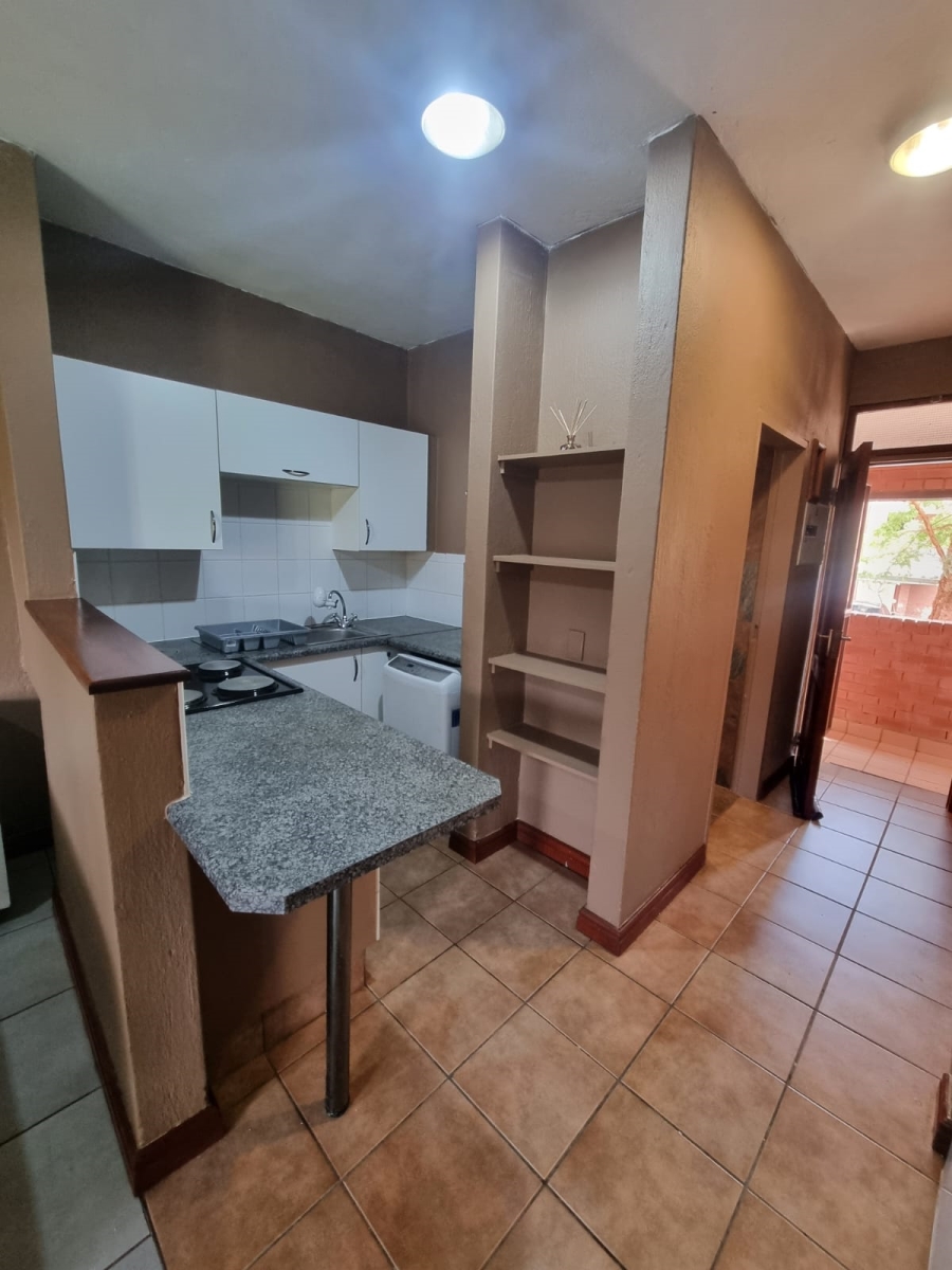 To Let 1 Bedroom Property for Rent in Wilgeheuwel Gauteng