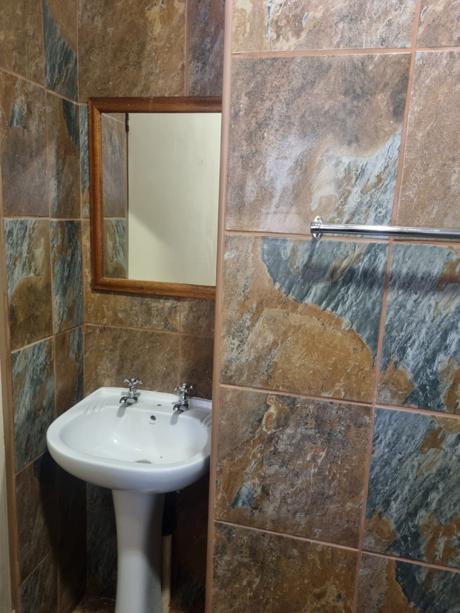 To Let 1 Bedroom Property for Rent in Wilgeheuwel Gauteng