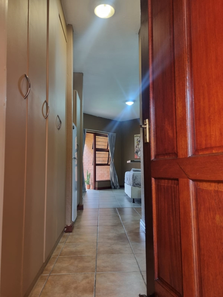 To Let 1 Bedroom Property for Rent in Wilgeheuwel Gauteng