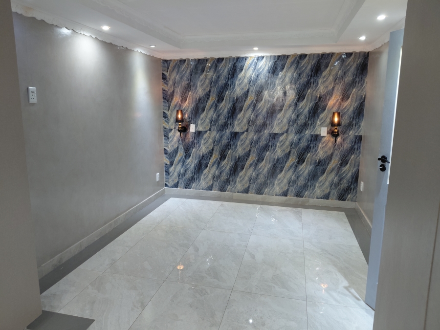 To Let 1 Bedroom Property for Rent in Bryanston East Gauteng