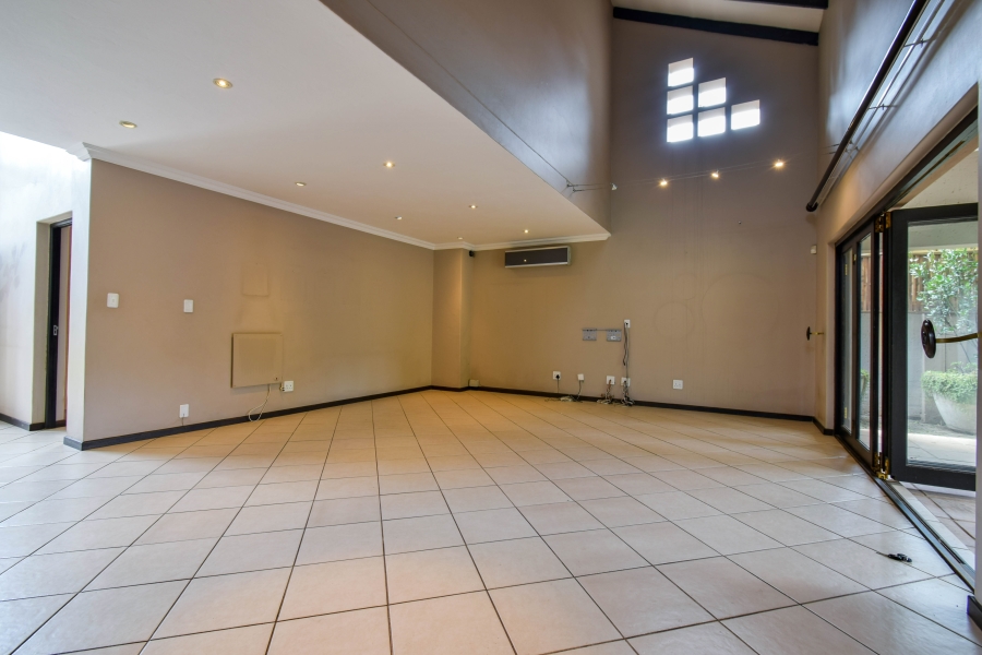 3 Bedroom Property for Sale in Olympus AH Gauteng