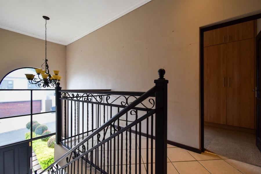 3 Bedroom Property for Sale in Olympus AH Gauteng