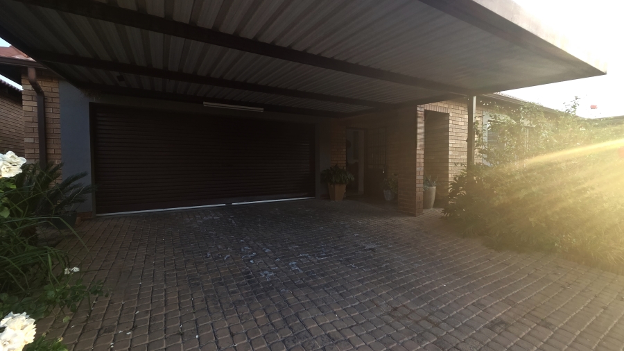 3 Bedroom Property for Sale in Montana Tuine Gauteng