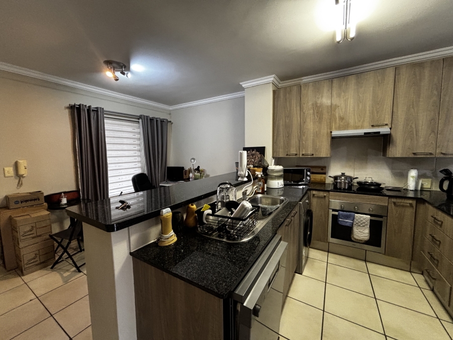 To Let 2 Bedroom Property for Rent in Sandton Central Gauteng