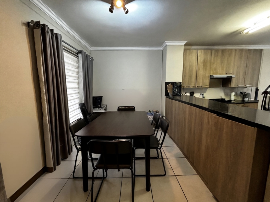 To Let 2 Bedroom Property for Rent in Sandton Central Gauteng