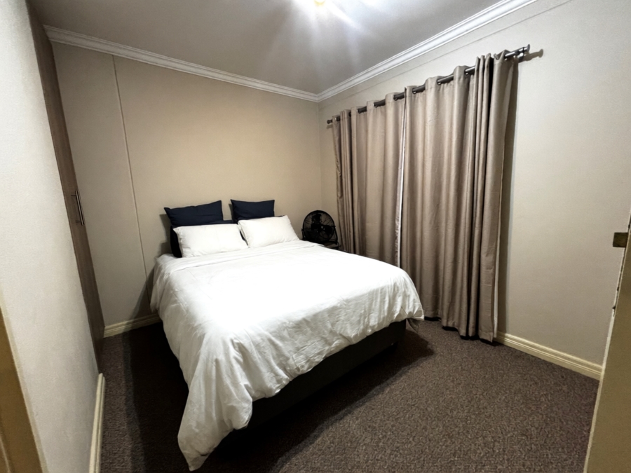To Let 2 Bedroom Property for Rent in Sandton Central Gauteng