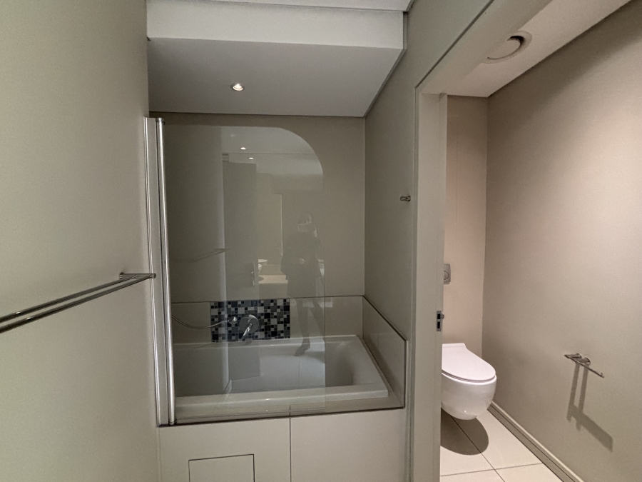 To Let 2 Bedroom Property for Rent in Rosebank Gauteng