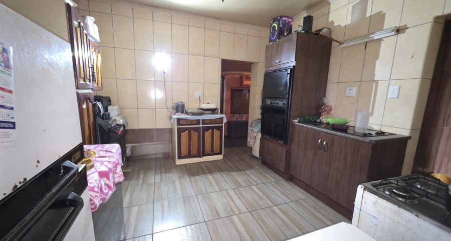 3 Bedroom Property for Sale in East Geduld Gauteng