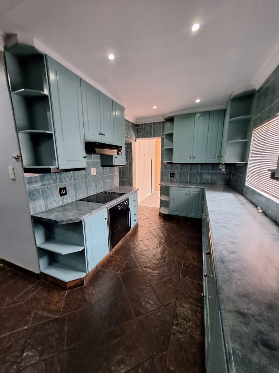 3 Bedroom Property for Sale in Dersley Gauteng