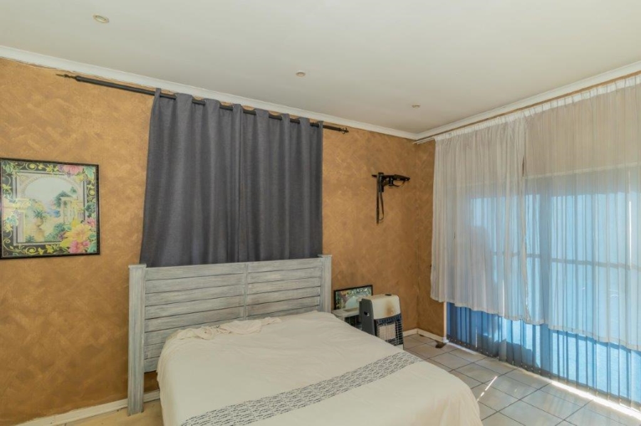 3 Bedroom Property for Sale in Dersley Gauteng