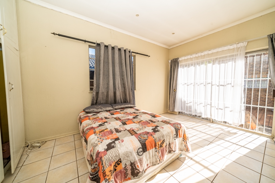 3 Bedroom Property for Sale in Dersley Gauteng
