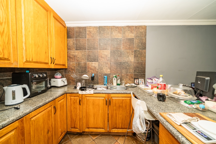 3 Bedroom Property for Sale in Dersley Gauteng