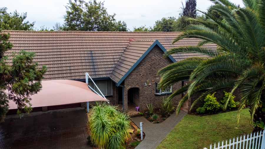 3 Bedroom Property for Sale in Rensburg Gauteng