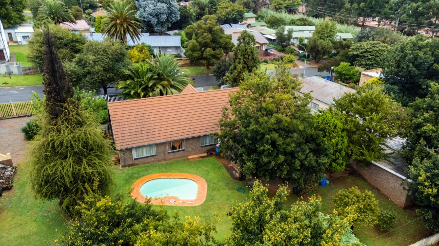 3 Bedroom Property for Sale in Rensburg Gauteng