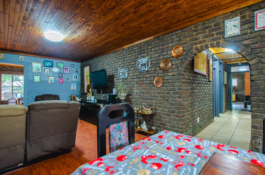 3 Bedroom Property for Sale in Rensburg Gauteng