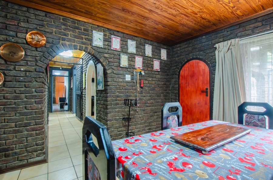 3 Bedroom Property for Sale in Rensburg Gauteng