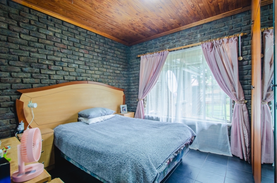 3 Bedroom Property for Sale in Rensburg Gauteng
