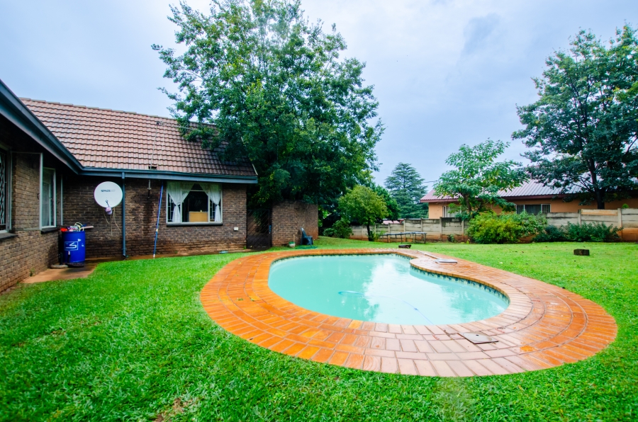 3 Bedroom Property for Sale in Rensburg Gauteng