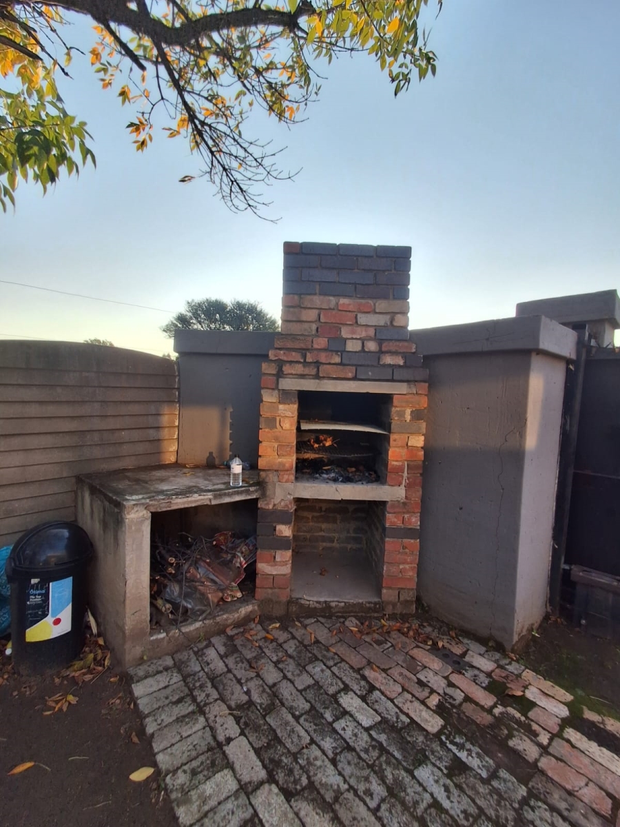 3 Bedroom Property for Sale in Duncanville Gauteng