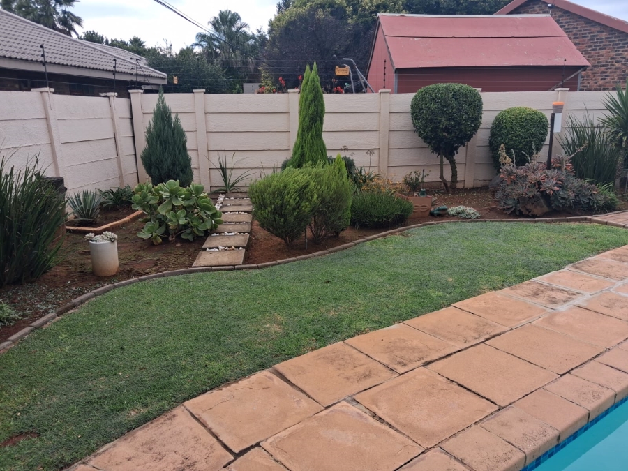 4 Bedroom Property for Sale in Risiville Gauteng
