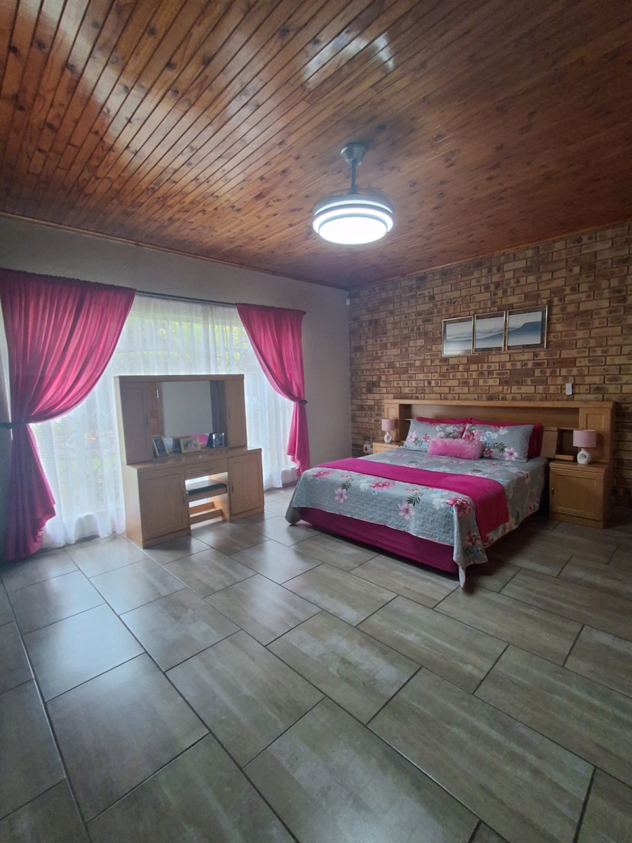 4 Bedroom Property for Sale in Risiville Gauteng