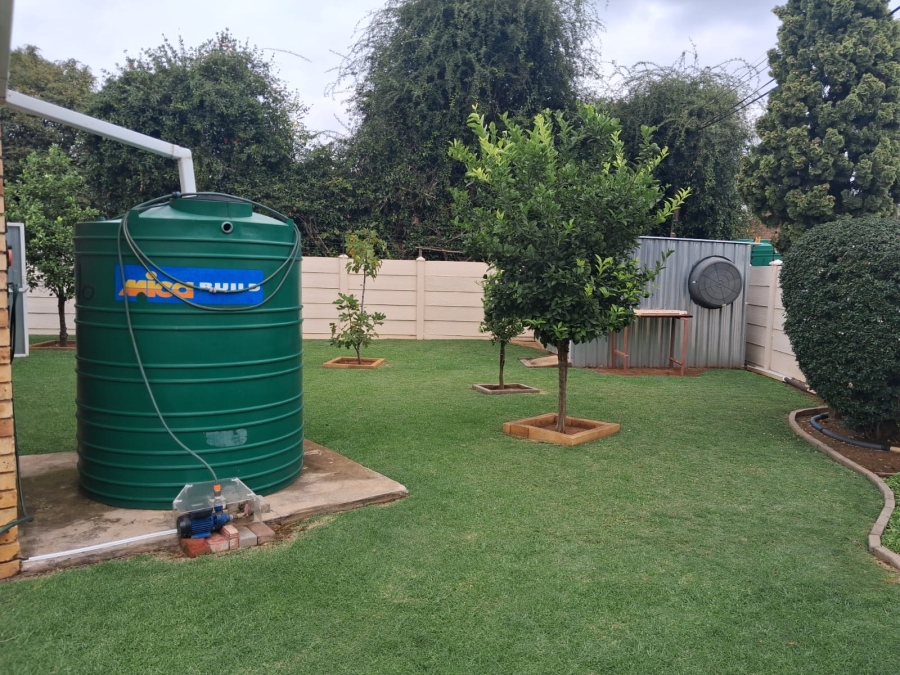 4 Bedroom Property for Sale in Risiville Gauteng