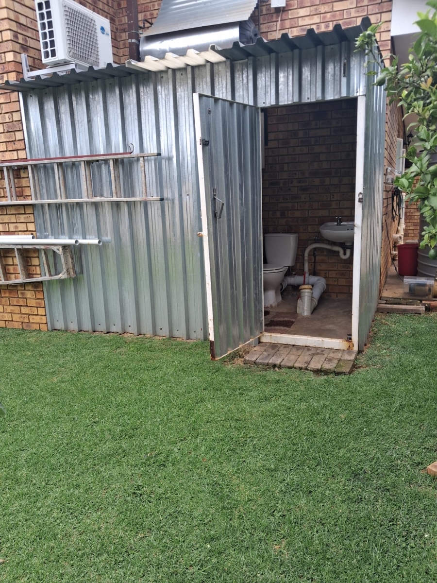 4 Bedroom Property for Sale in Risiville Gauteng