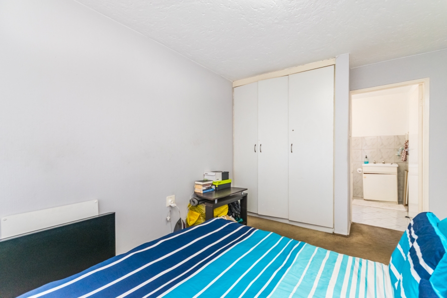 1 Bedroom Property for Sale in Maraisburg Gauteng